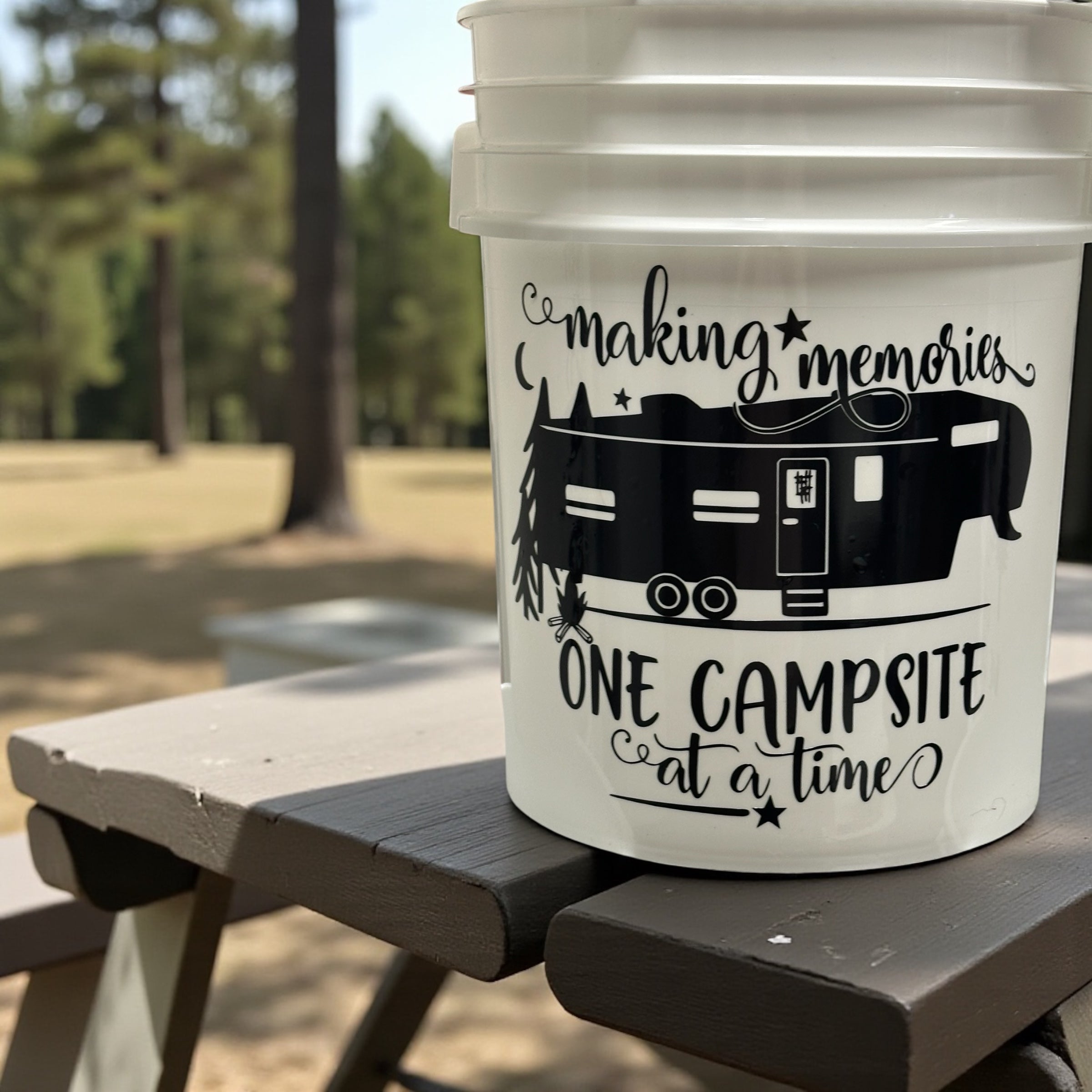 Lighted Camping Bucket "Making Memories - 5th wheel"