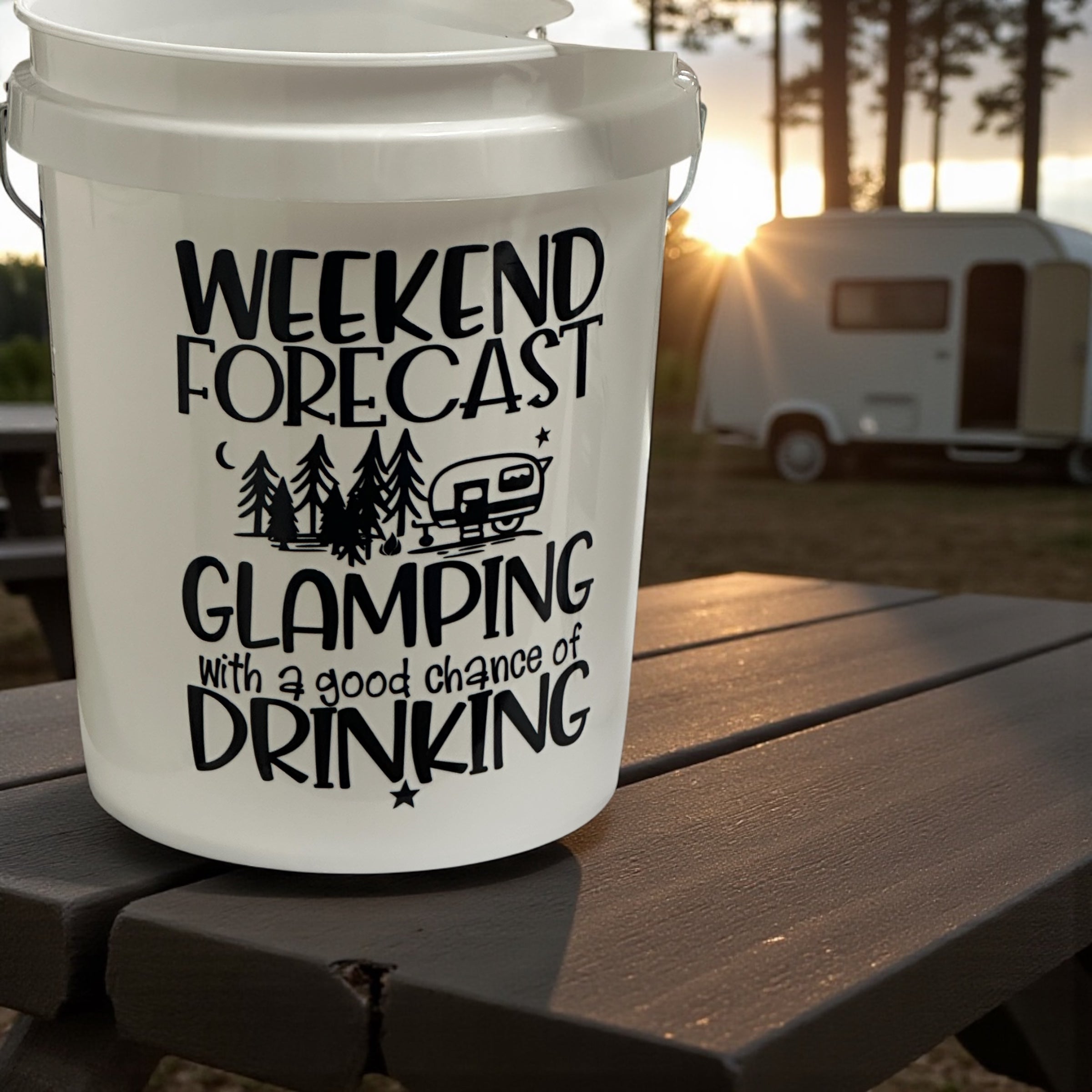 Lighted Camping Bucket "Weekend Forecast - Glamping"
